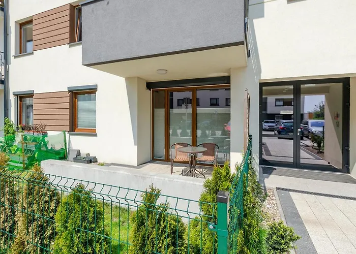 Apartament Jarzebinowy Z Ogrodkiem